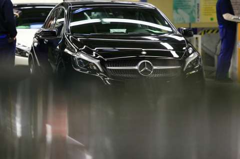 Daimler vendió su participación en Renault