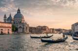Llega el peaje turístico para entrar en Venecia: ¿será suficiente para salvarla?