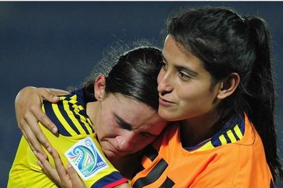 Las chicas colombianas no pudieron ocultar la tristeza al término del partido / Tomada de FIFA.COM