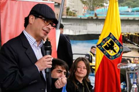 Gustavo Petro defiende contrataciones en Bogotá tras denuncias de Contraloría