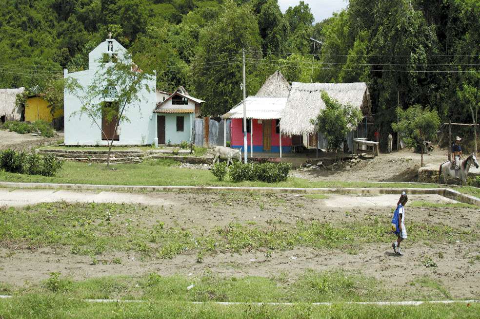 El corregimiento de El Salado, en el municipio de Carmen de Bolívar, fue el escenario de una masacre que dejó 60 muertos. / Archivo - El Espectador