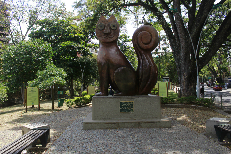 El Gato del Río es una obra del pintor y escultor Hernando Tejada. / Pixabay