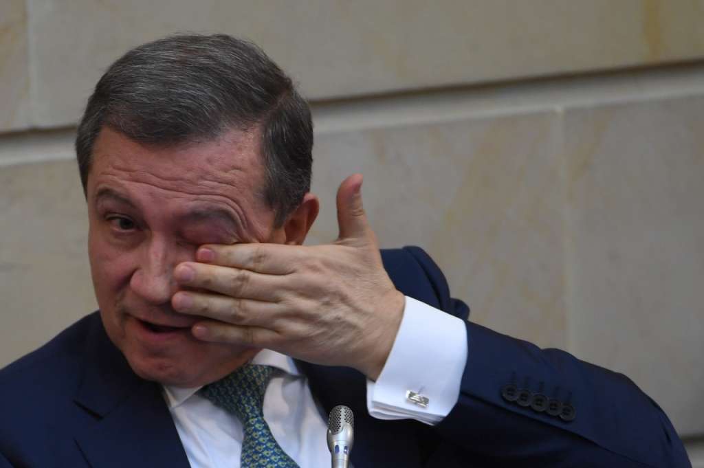 El cansancio que reflejaba Ernesto Macías también se veía en las caras de varios senadores que pedían pasar con celeridad a la votación de las objeciones. / Cristian Garavito - El Espectador