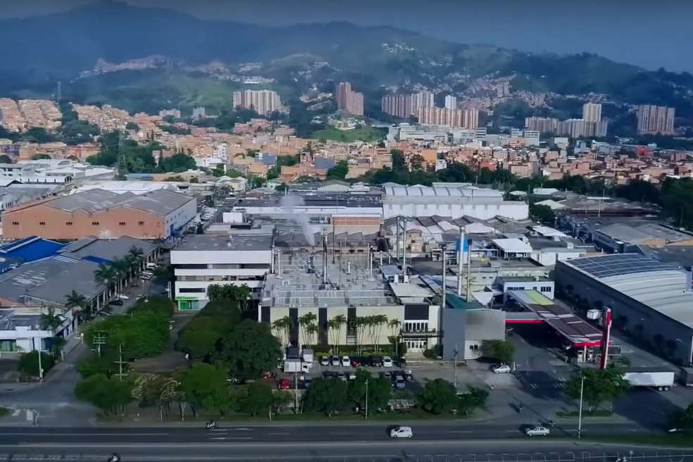 La empresa colombo ecuatoriana Artextil tiene su principal centro de operaciones en Medellín.