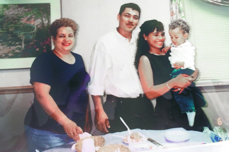Colombiano indocumentado héroe del 9-11 lucha en EE. UU. contra su deportación