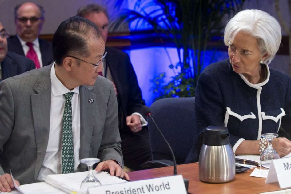 El presidente del BM, Jim Yong Kim, y la directora del FMI, Christine Lagarde.