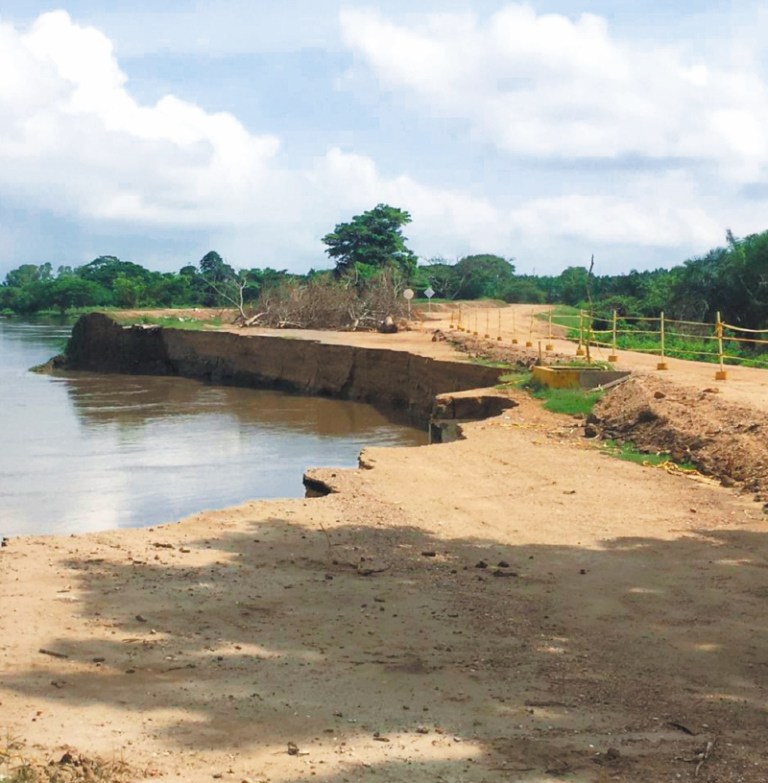 Erosión en Salamina: las consecuencias de construir vías sin pensar en el medio ambiente