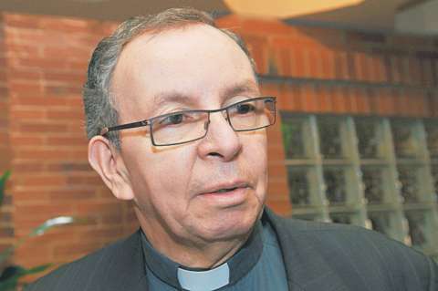 "Hay que bajarle al tono de las estigmatizaciones": monseñor Héctor Fabio Henao