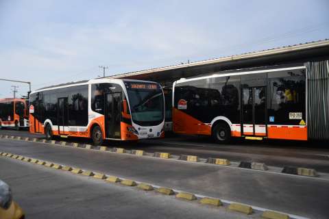 Alcalde de Cartagena aseguró que no subirá el pasaje de Transcaribe en 2025