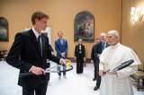 El papa León XIV recibe en el Vaticano al N.1 del tenis Jannik Sinner