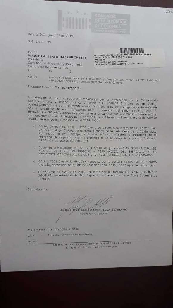 Los documentos ordinarios de los que habla Manzur son: la hoja de vida, la cédula fotocopiada, el sustento laboral, la credencial que otorga el CNE al congresista electo y los resultados electorales que dan cuenta de la cantidad de votos que lo respaldan. Sin embargo, en el caso particular de ‘Santrich’, la secretaría general también le entregó a la Comisión de Acreditación el fallo del Consejo de estado y la petición de la Cámara sobre los fallos ejecutoriados del Consejo de Estado.