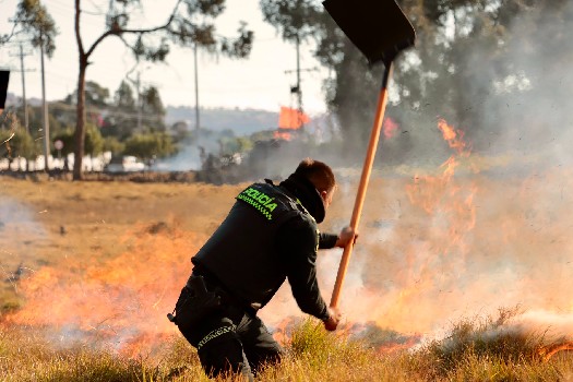 La declaratoria de alerta roja fue anunciada por el alcalde del municipio a raíz de los nueve incendios registrados en los últimos tres días.