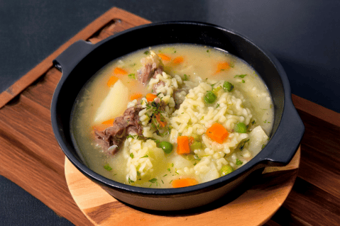 Así se prepara una sopa de letras de la abuela