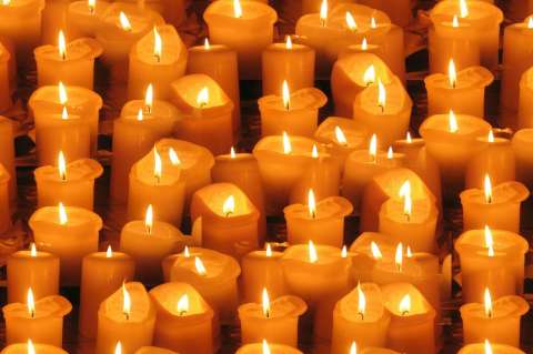 Meditación guiada con velas para atraer lo que se desea