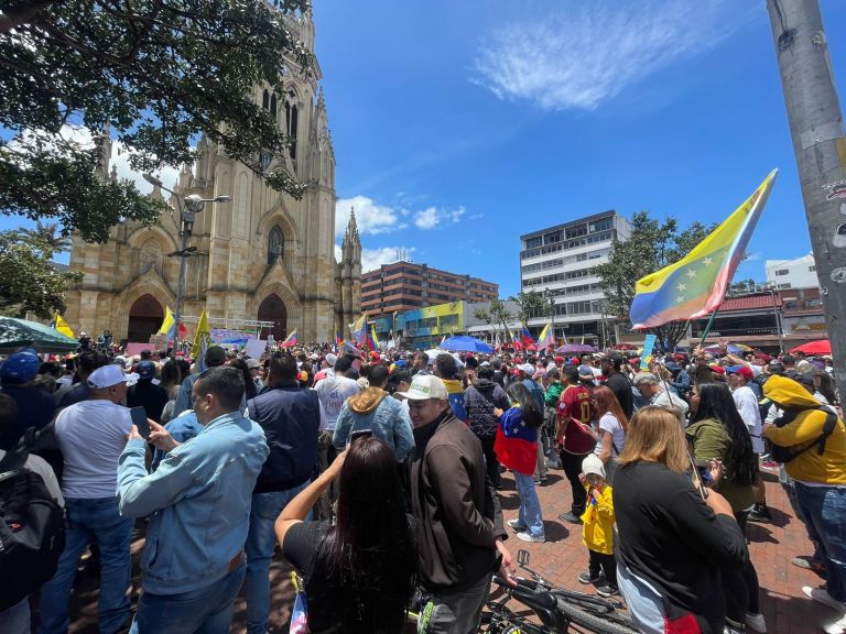 Los retos para acceder a vivienda y servicios bancarios siendo migrante en Bogotá