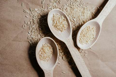 ¿Cuál es la diferencia entre el arroz blanco, el integral y el parbolizado?