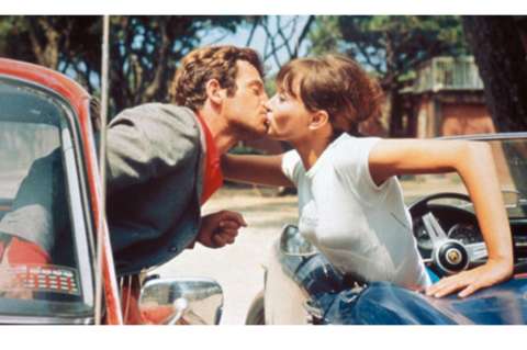 Un beso entre Belmondo y Anna Karina protagoniza el nuevo cartel de Cannes