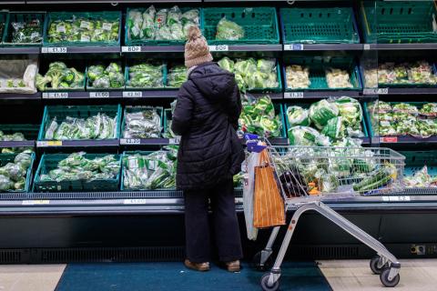 Inflación en EE. UU. acelera más de lo esperado y complica panorama de la Fed