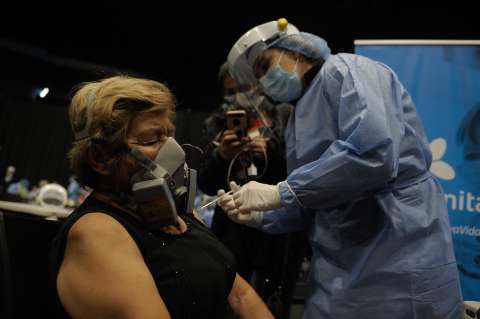Llegaron 1.249.200 dosis de la vacuna contra el coronavirus de Janssen