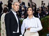 Kourtney Kardashian no se ha separado del lado de Travis Barker en el hospital