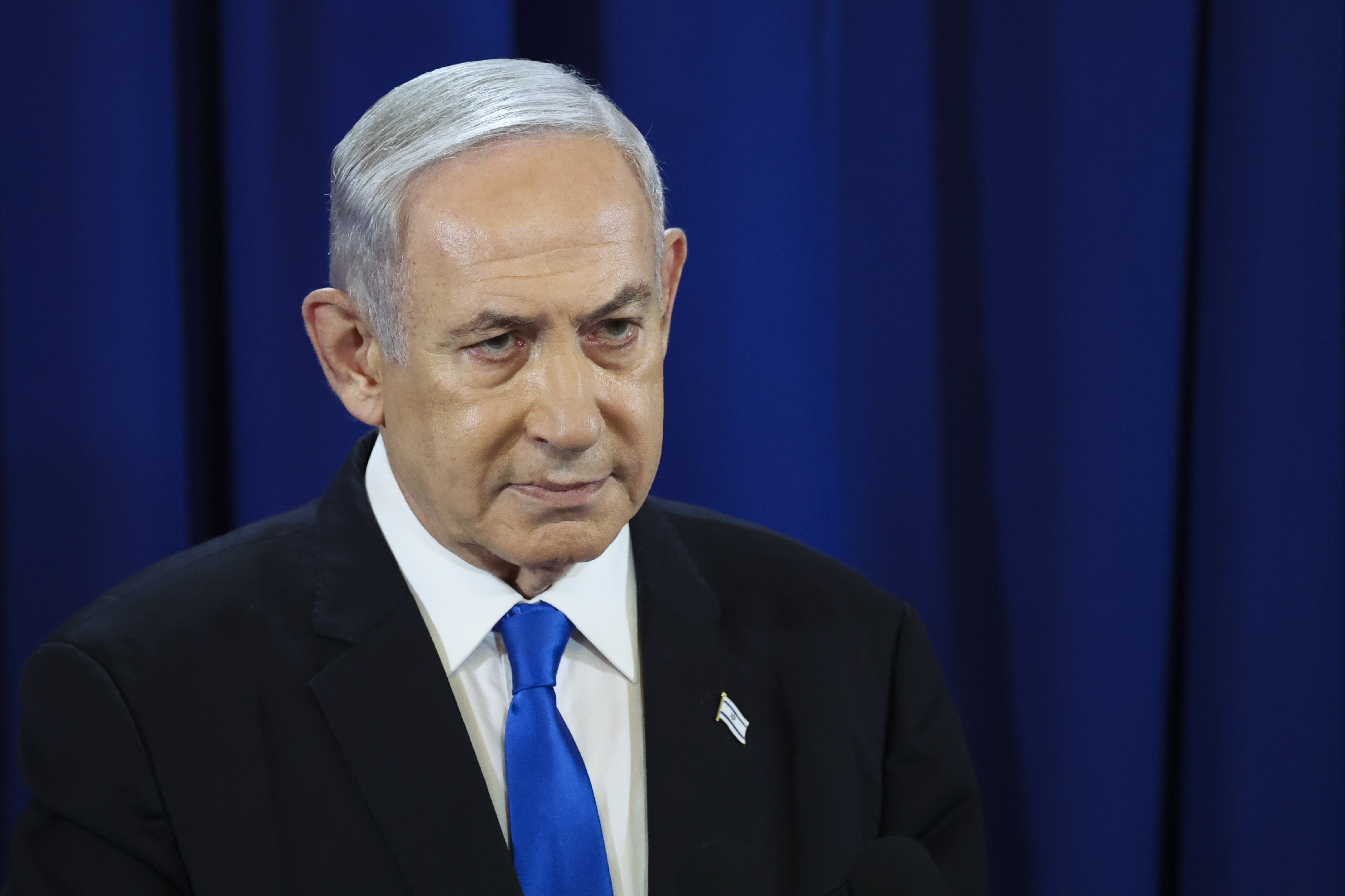 Tel Aviv (Israel), 13/07/2024.- Israeli Prime Minister Benjamin Netanyahu pauses as he addresses a press conference amid the ongoing conflict in Gaza between Israel and Hamas, in Tel Aviv, Israel, 13 July 2024. EFE/EPA/NIR ELIAS / POOL