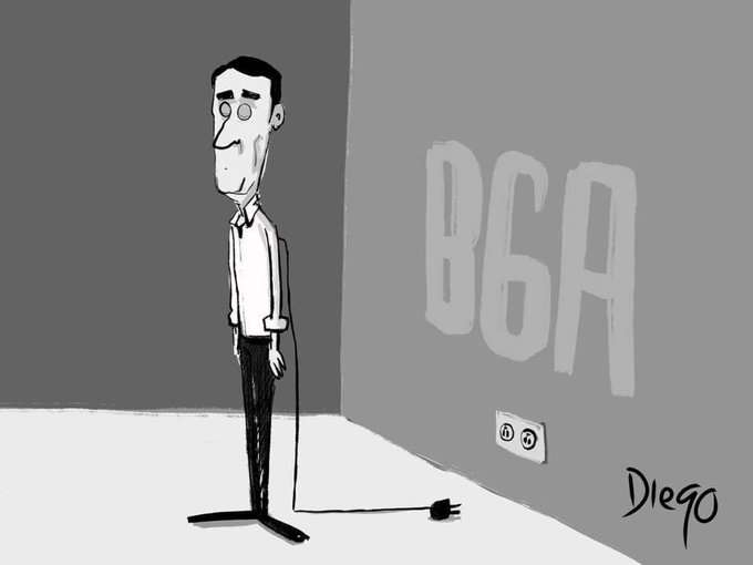 Caricatura del alcalde de Bucaramanga, Juan Carlos Cárdenas, con los ojos en blanco y un cable de corriente que sale su espalda. El cable yace desconectado junto a una toma de corriente que dice: BGA