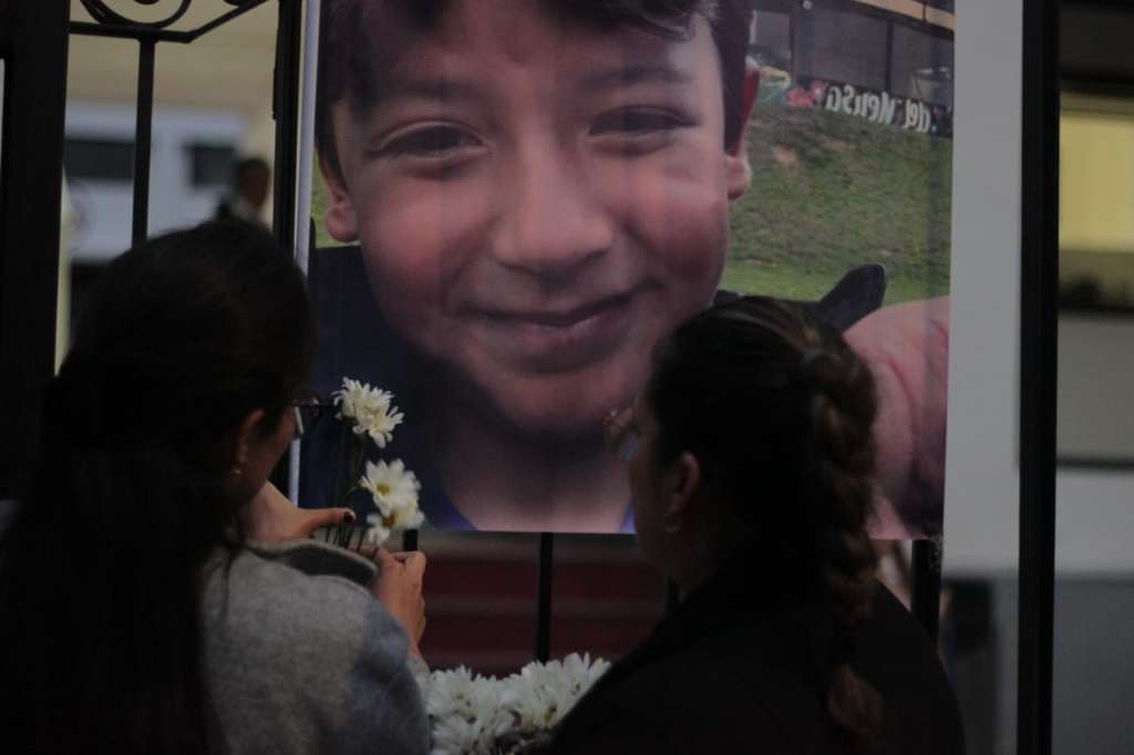 Con velatón, familia de Juan Felipe Camargo Correa, exigió justicia por su muerte.