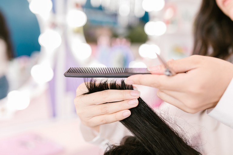 Calendario lunar Octubre 2022: fechas para cortarse el cabello y depilarse