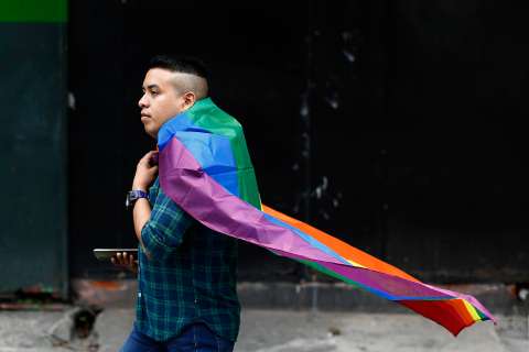 Insultos, amenazas y outing: así afecta la violencia digital a personas LGBTIQ+