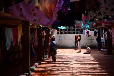 Trasladan a cárcel sin condiciones a reclusa embarazada por presunta violación
