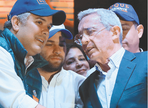 El papel de Álvaro Uribe como mentor de Duque explica en buena medida su éxito en las elecciones de ayer. / EFE
