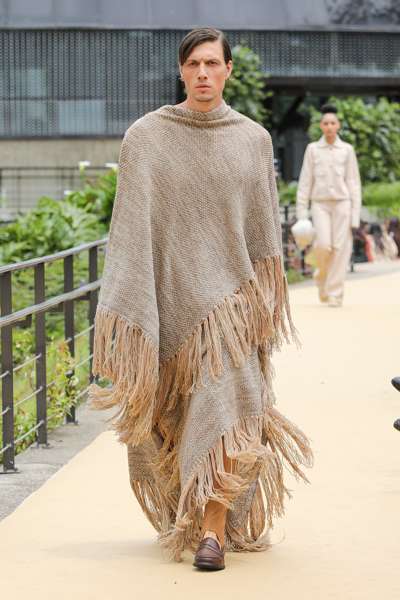 Desfile Faride Ramos en el Jardín Botánico