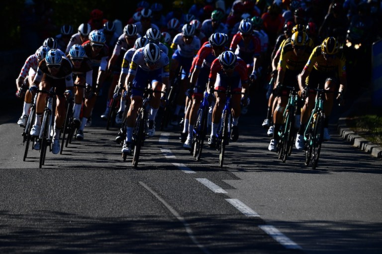 Etapa 11 del Tour de Francia 2020: Sagan sancionado por un empujón a Van Aert