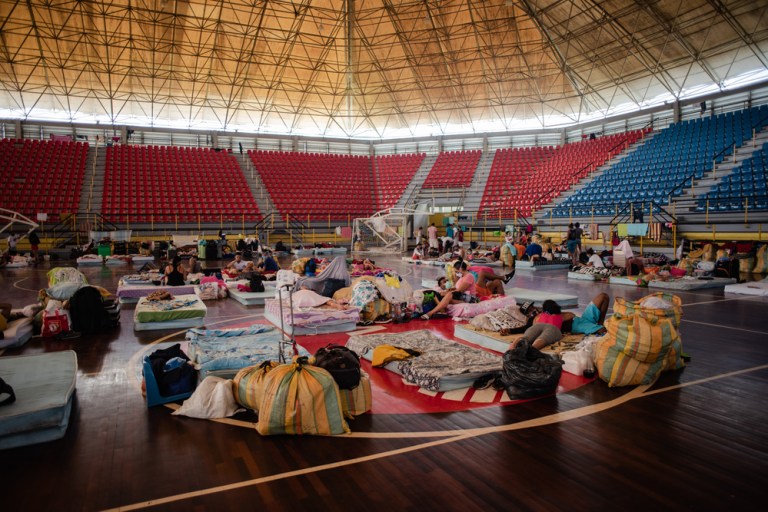3. Los venezolanos que regresaron a su país como resultado de la pandemia COVID-19 están en cuarentena en centros establecidos por las autoridades en el estado fronterizo de Táchira. MSF presta apoyo a las autoridades locales para mejorar las condiciones de vida en los centros de cuarentena, principalmente en el área de agua y saneamiento.