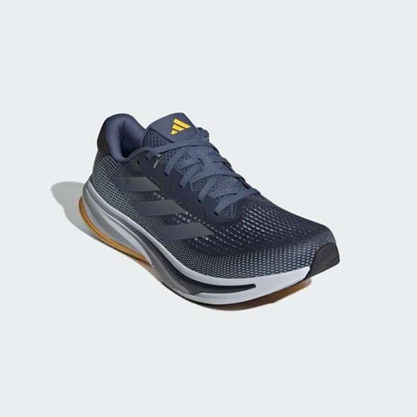 Estas tres nuevas siluetas de la franquicia Supernova cuentan con Dreamstrike+, la rediseñada superespuma de adidas inspirada en la tecnología Lightstrike Pro