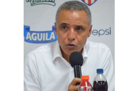 "No venimos a Medellín a escondernos, atacaremos": Alexis Mendoza