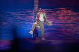 Video: Pantalón de Bad Bunny le jugó una mala pasada en pleno concierto de México