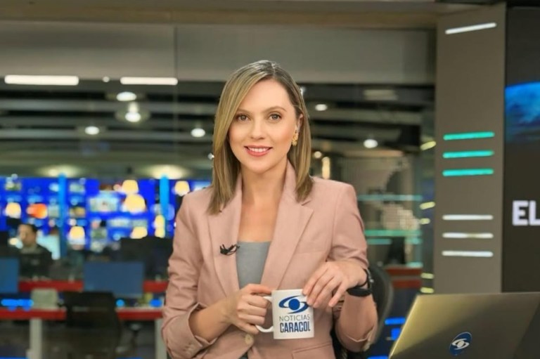 Catalina Gómez, presentadora de ‘Noticias Caracol’, está embarazada. ¿Niño o niña?