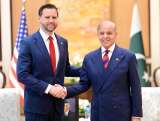 EE. UU. abre negociaciones con Irán en Pakistán entre tensiones y amenazas