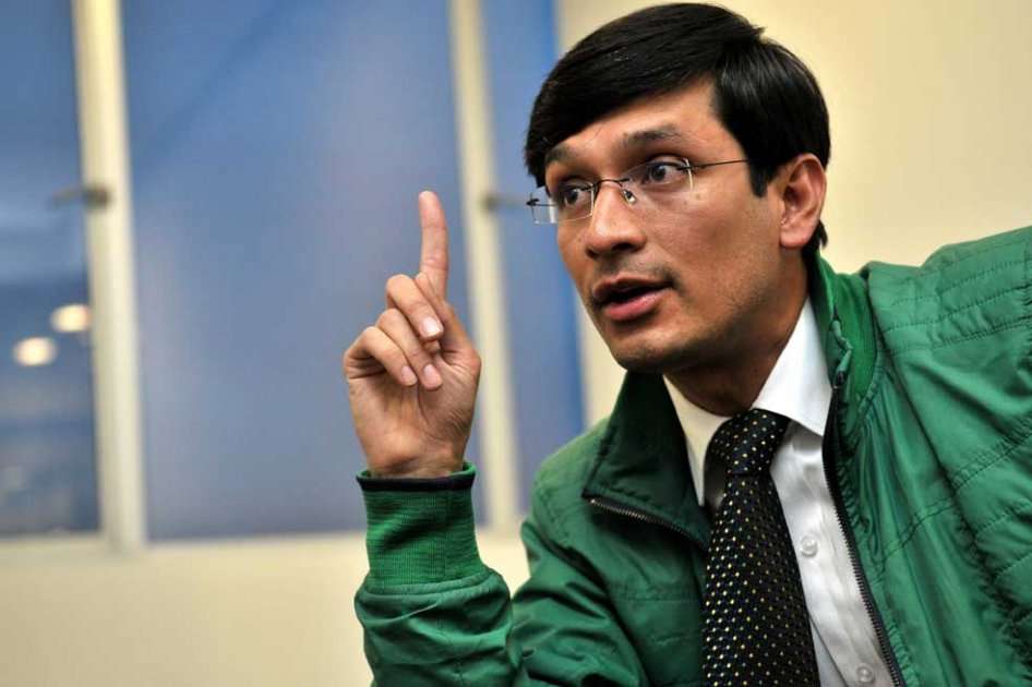 El senador Camilo Romero asegura que puede recoger el inconformismo hacia la política tradicional y ganar la consulta de la Alianza Verde. / Gustavo Torrijos