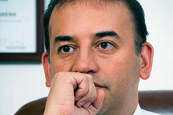 El senador Carlos Alberto Baena.
