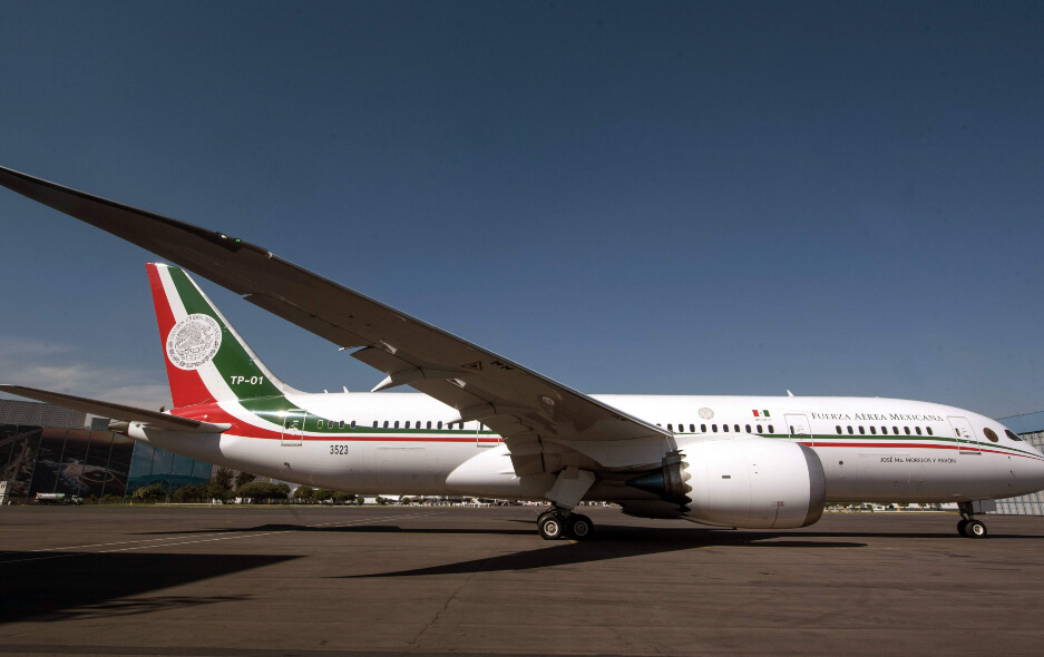 Este es el avión presidencial de México, el mismo que Andrés Manuel López Obrador quiere rifar.  / AFP