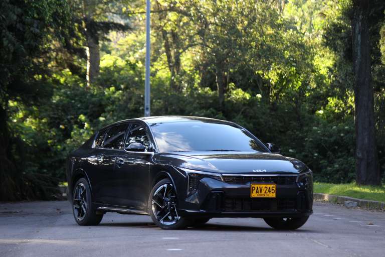 Kia K4 en Colombia.