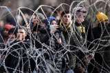 ¿Qué pasará con los migrantes represados (y olvidados) entre Turquía y Grecia?