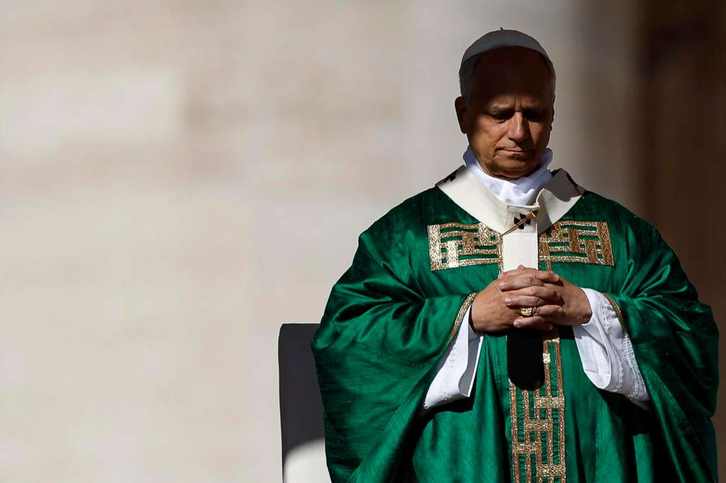 VATICAN CITY (Vatican City State (Holy See)), 28/09/2025.- Pope Leo XIV celebrates the Holy Mass for the Jubilee of Catechists at St Peters' Square in Vatican City, 28 September 2025. (Papa) EFE/EPA/ANGELO CARCONI