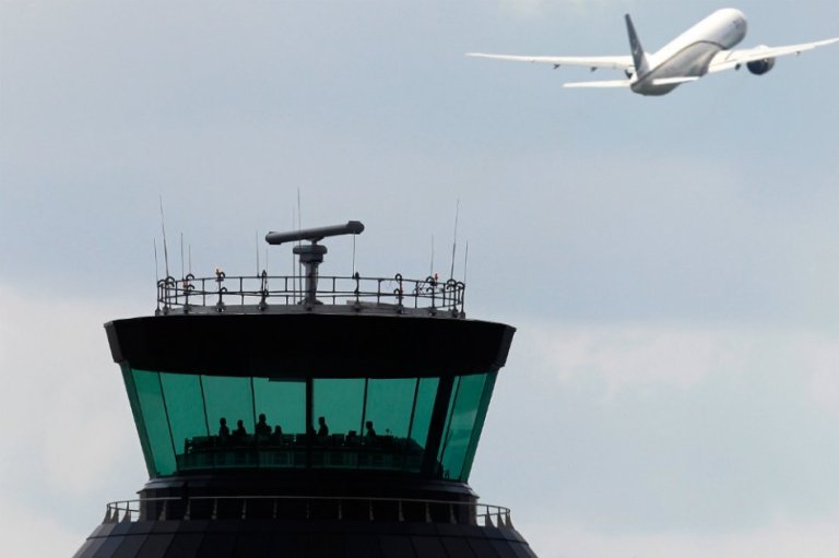 Venezuela denuncia que avión de inteligencia estadounidense violó su espacio aéreo