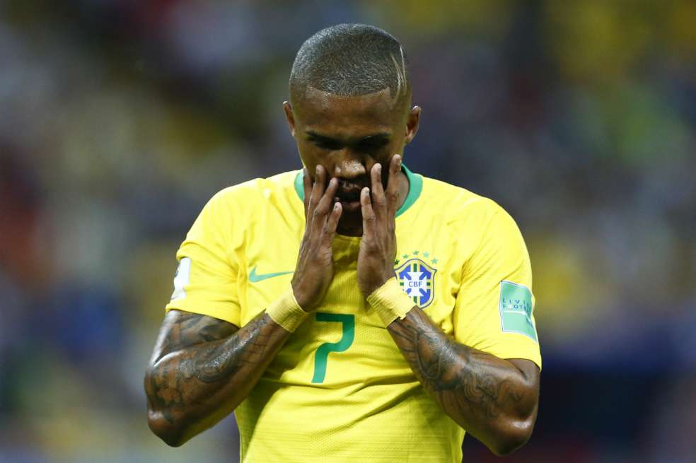 Douglas Costa ingresó en el segundo tiempo en la derrota de Brasil (2-1) ante Bélgica este viernes por los cuartos de final del Mundial de Rusia 2018. / AFP
