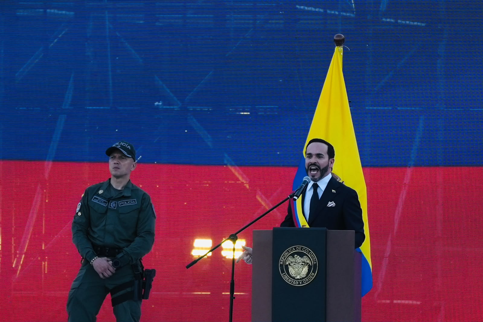 Abelardo de la Espriella dio su primer discurso como presidente en un cantón militar en Cali