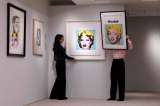 Roban dos retratos Andy Warhol en Países Bajos