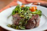 Receta del día: lomo fino de cerdo con salsa de maní y leche de coco